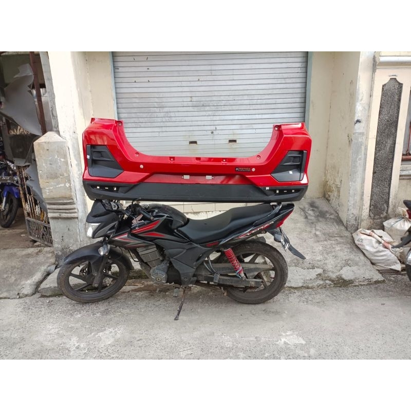 Bemper belakang toyota raize 2022