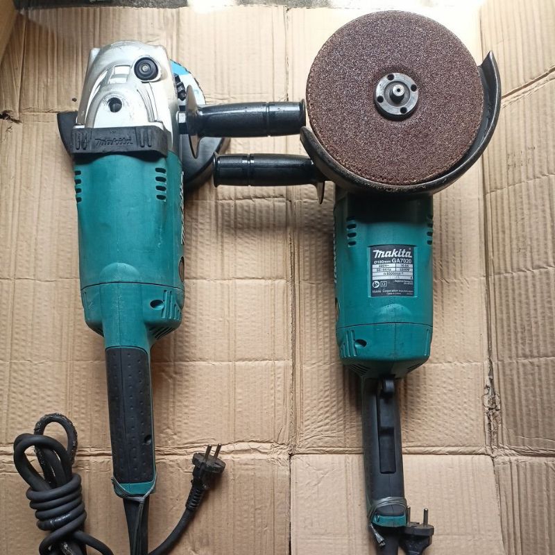 grinda tangan 7" makita GA7020 barang Masi original blm ada yg diganti