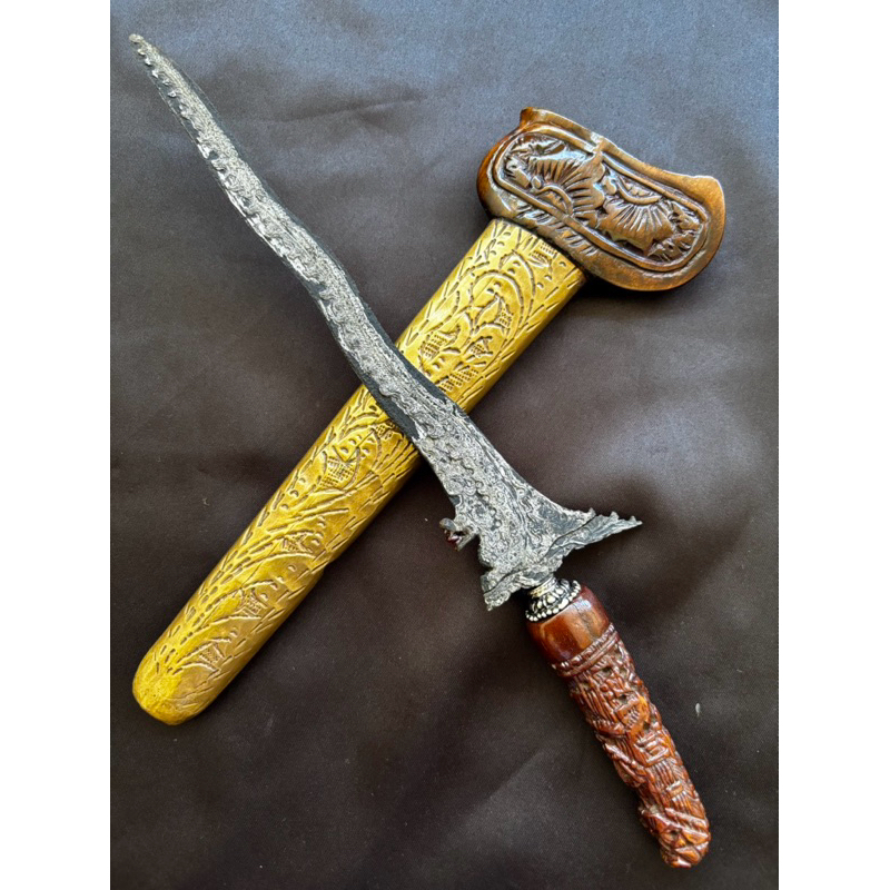 Ageman Keris Nogo Liong Pamor Pendaringan Kebak Tangguh Mataram Handle Tanduk