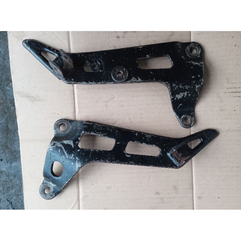 step belakang Vega r lama/Fizr 2004 kebawah copotan original