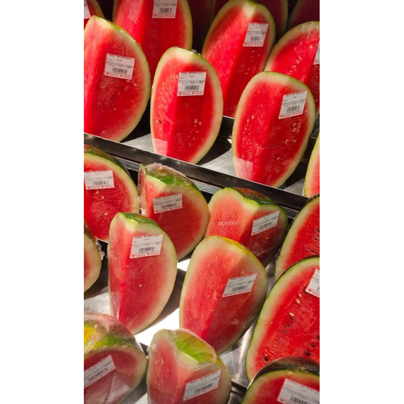 

SEMANGKA POTONG PER 1 KG READY PEKANBARU