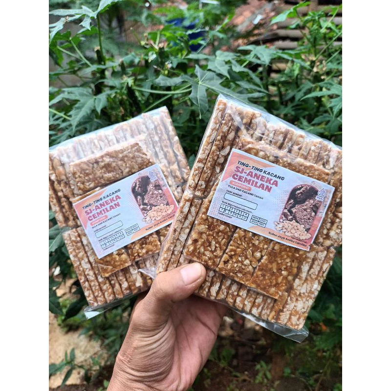 

2 pak ting ting kacang jajanan jadul enting enting kacang kue lebaran