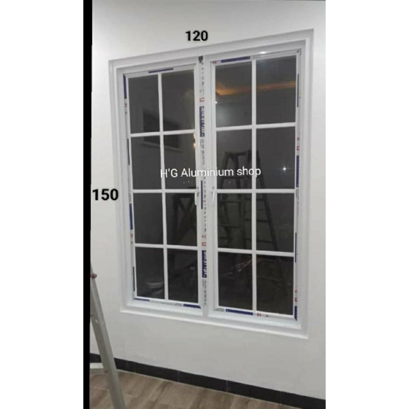 Jendela Aluminium dua daun + kusen + Lis ornamen UK, L 120 x T 150