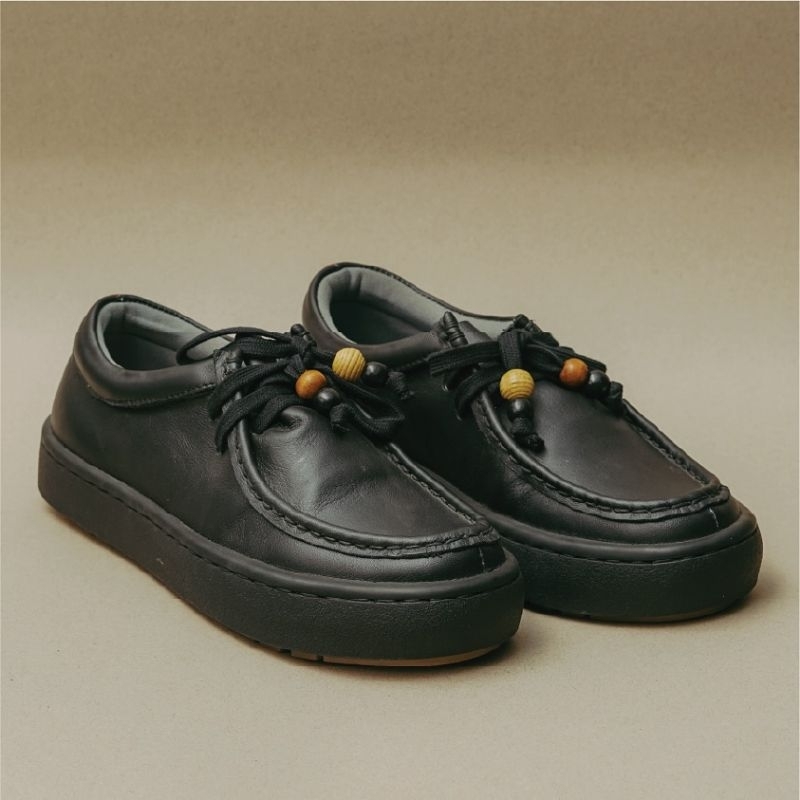 Sepatu Sneakers Kulit Pria Exodos57 - Lese Black