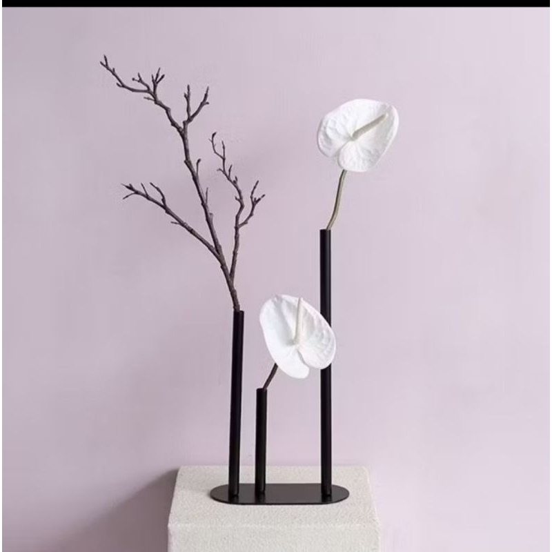 stand besi tempat bunga 3 baris