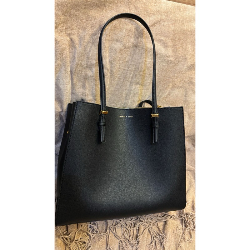 charles and keith sansa tote bag black original preloved