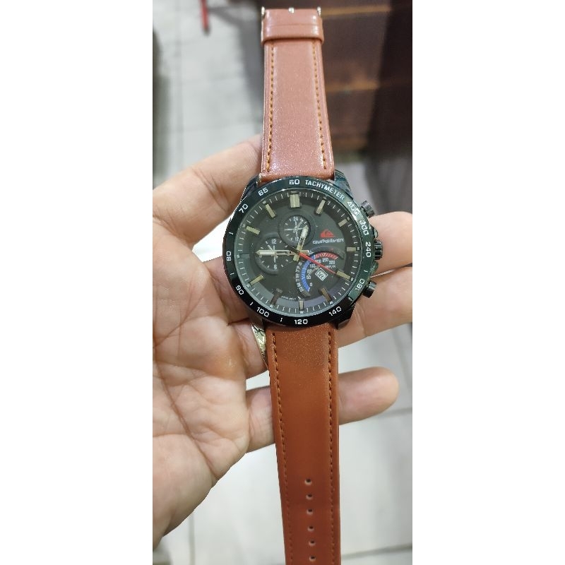 jam tangan sporty Quiksilver stainless steel ada tanggal strap kulit