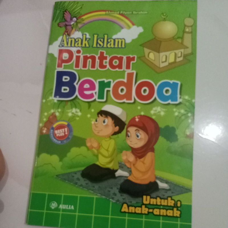 anak Islam pintar berdoa