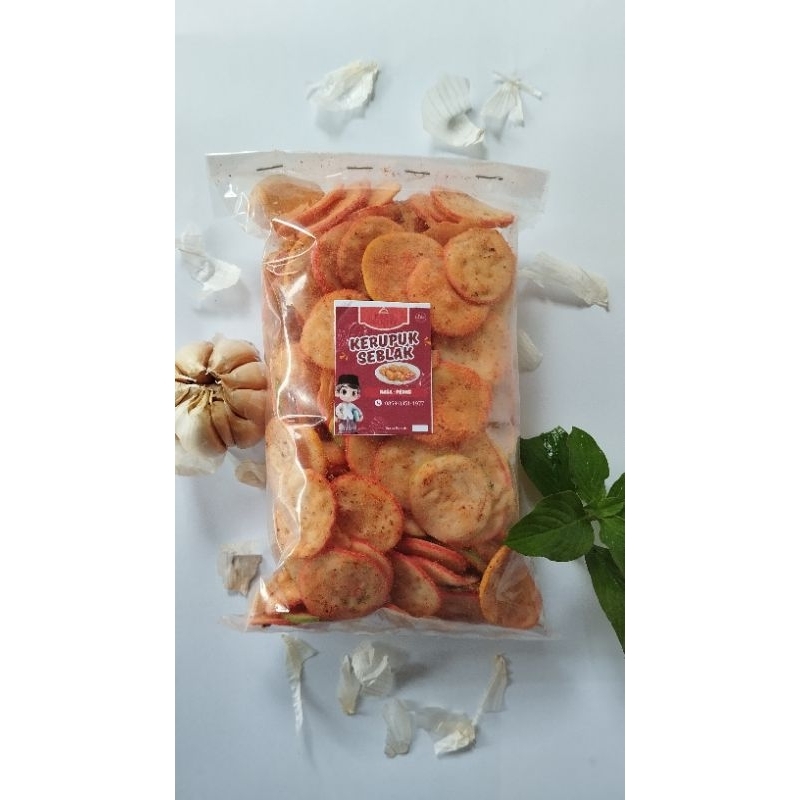 

kerupuk Seblak KANG SANTRI berat 160gr Tersedia Rasa Pedas Daun Jeruk & Original Daun jeruk