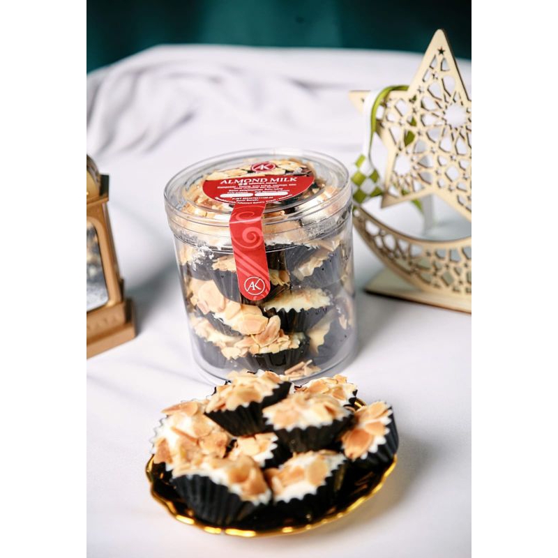 

KUE KERING ALMOND MILK COOKIES toples 350gr
