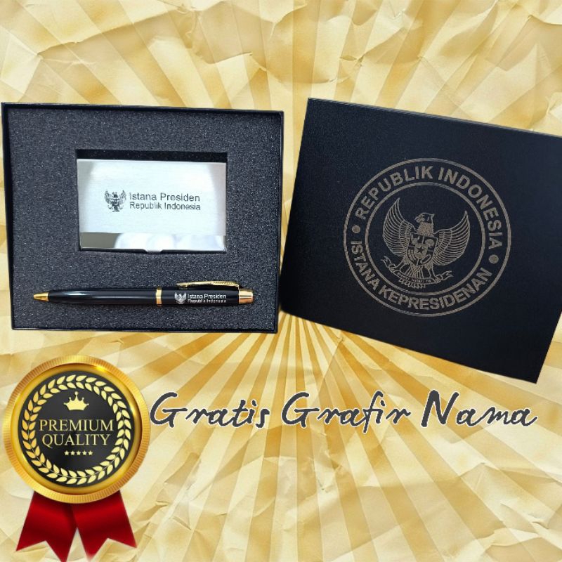 

Exclusive giftset pulpen dan card holder tempat kartu istana gratis tambah nama