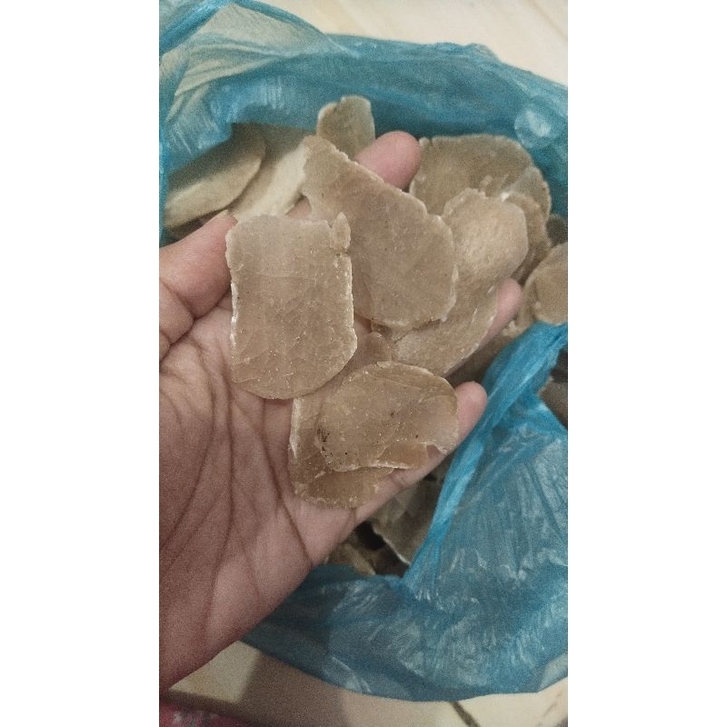 

kerupuk ikan Khas Kalibntu kraksaan