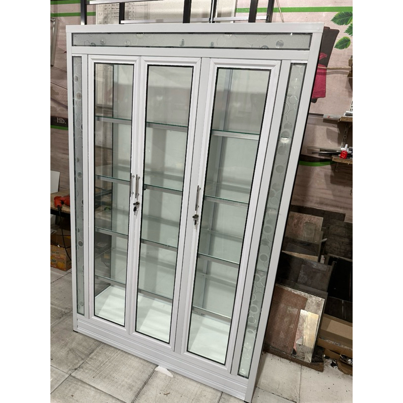 Lemari Hias boneka Aluminium 3 pintu / 4 pintu