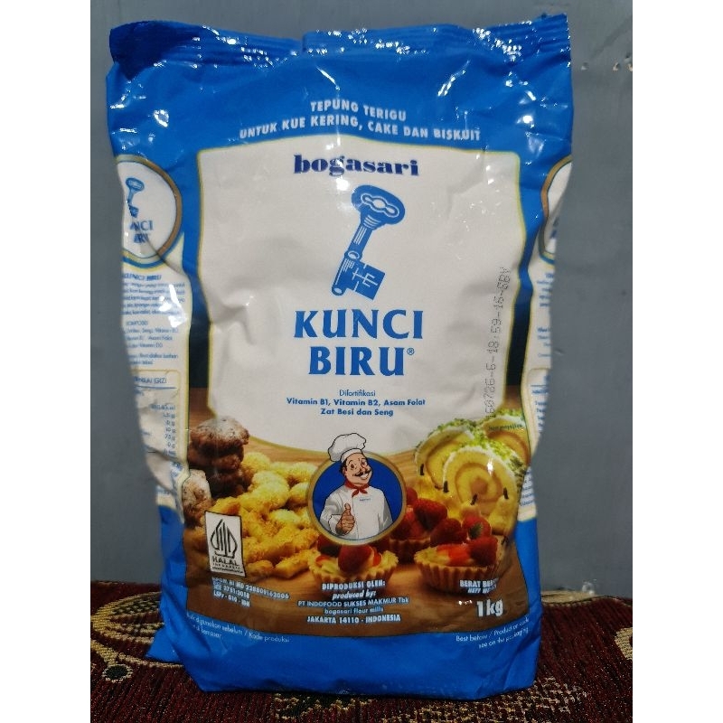 

Tepung Terigu Kunci Biru 1 Kg