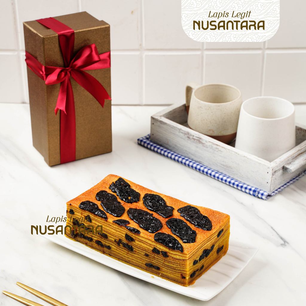 

Kue Lapis legit 20x10 PRUNES WISJMAN HALAL (KUALITAS SUPER)