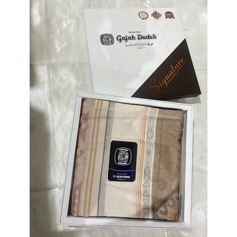 Gajah Duduk Signature