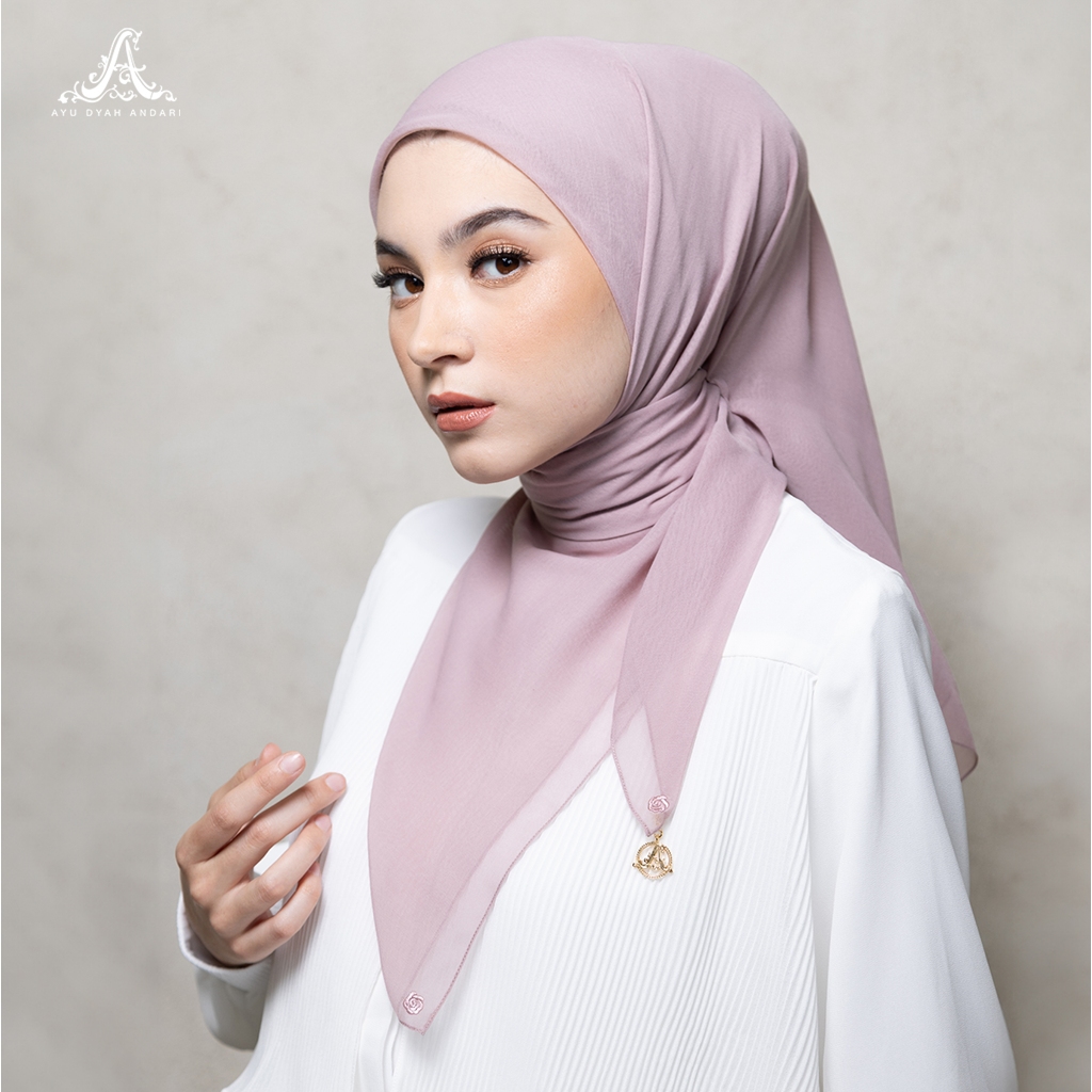 AYU DYAH ANDARI - New Plain Scarf With Charm