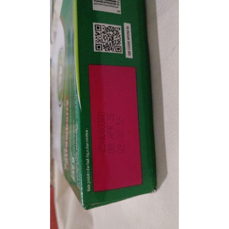 

Susu Nutrican rasa strawberry 245 gram