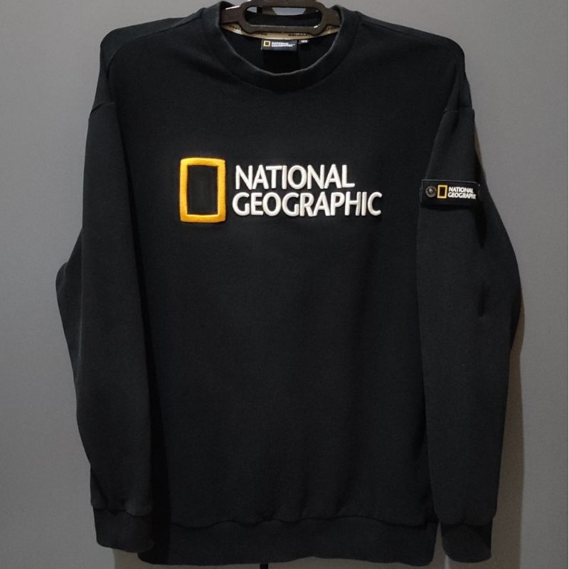 National Geographic Second | Crewneck Patch Big Logo | Hitam