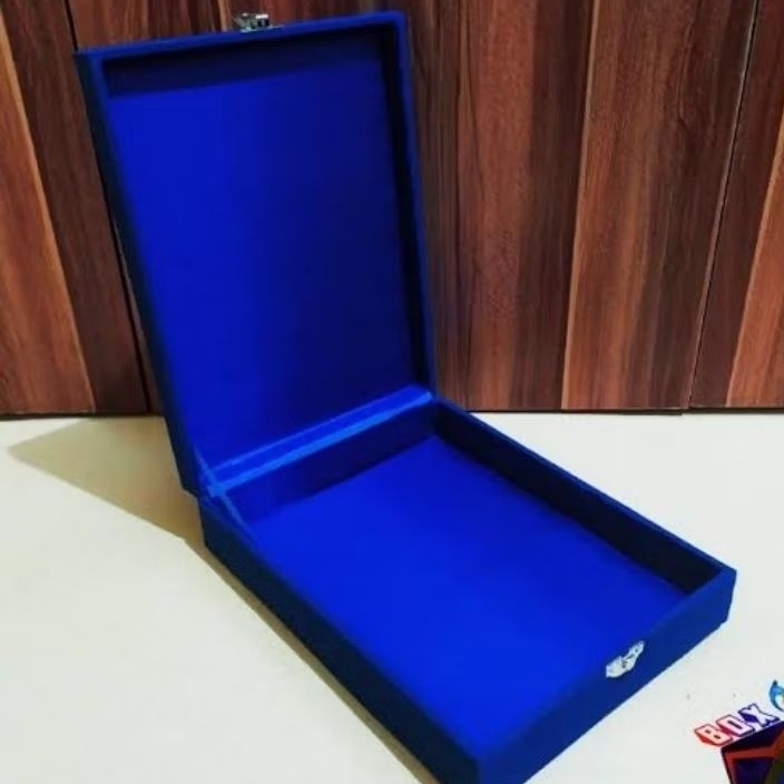 

box bludru khusus vandel kayu ukuran tebal 7 cm panjang 28 cm
