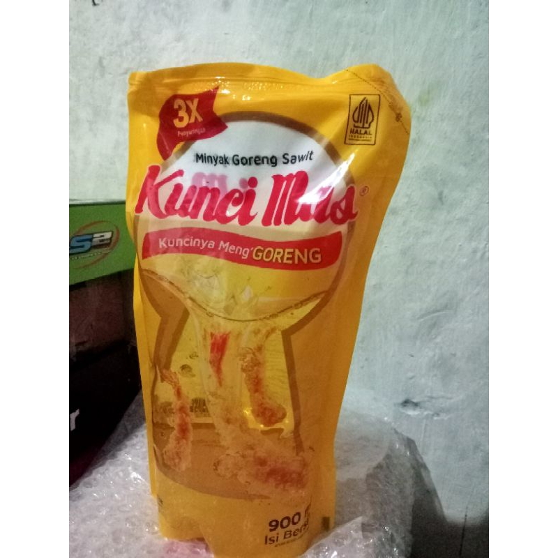 

minyak goreng 900ml merk random