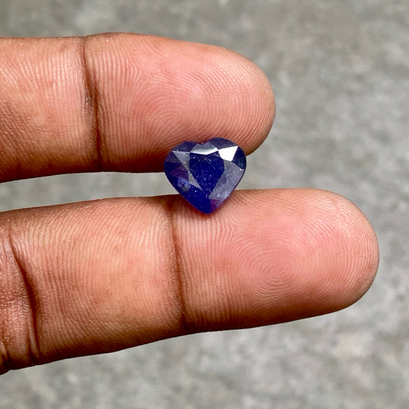 Natural Blue Sapphire Corundum Batu Blue Safir Africa Tanzania Heart Shape Sapphire Dim 10x11x5 CT 4