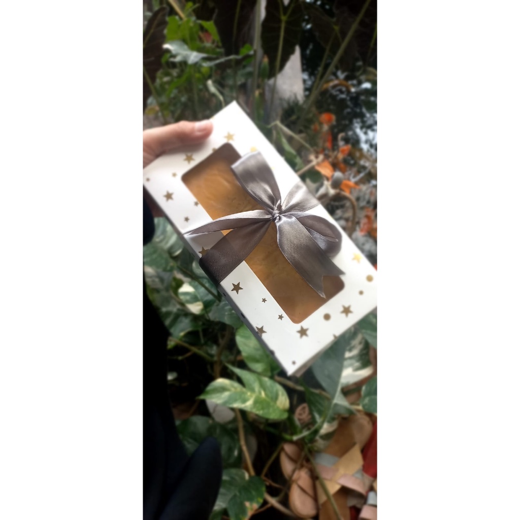 

NOB kue bolu lapis legit premium spesial home made fresh wangi dan lembut