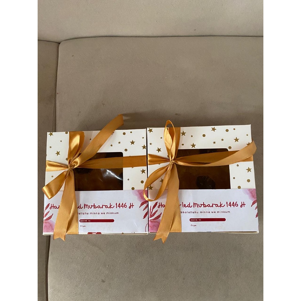 

kue bolu lapis legit premium spesial home made fresh wangi dan lembut