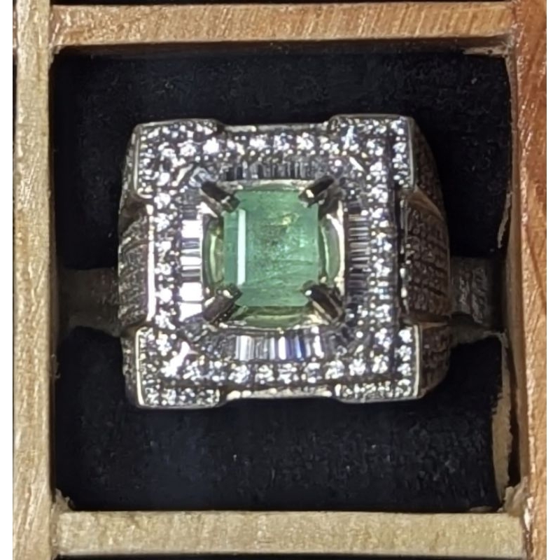 Natural Zamrud Emerald Colombia