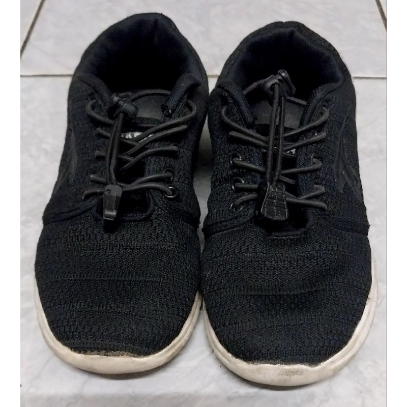 sepatu anak diadora hitam preloved