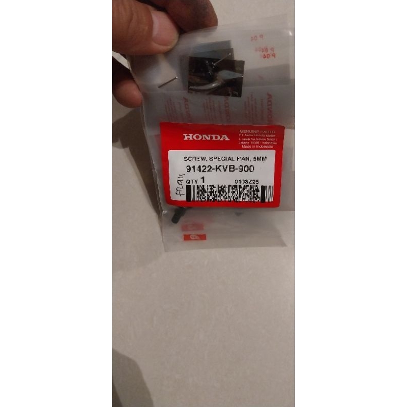 Baut cover atau Screw special pan 5mm Part number 91422KVB900