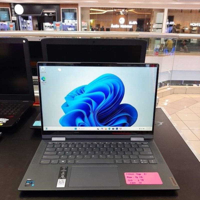 Laptop Yoga 7i core i7-1165G7 ram 16gb ssd 1tb 599