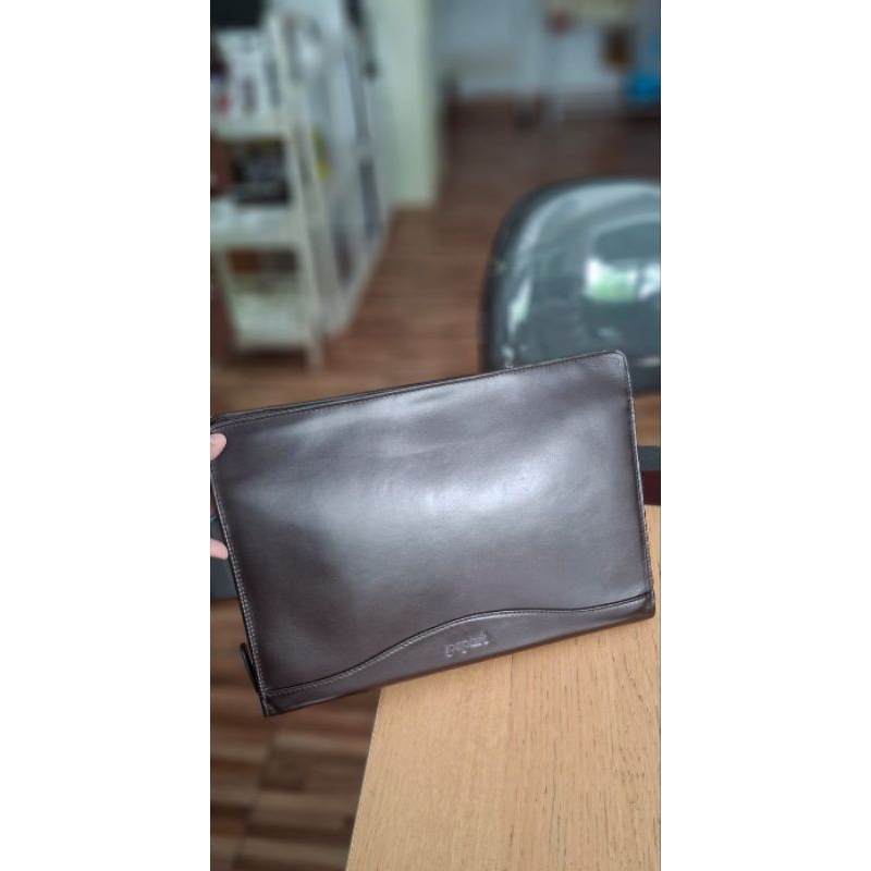 Pepari Leather Map Laptop