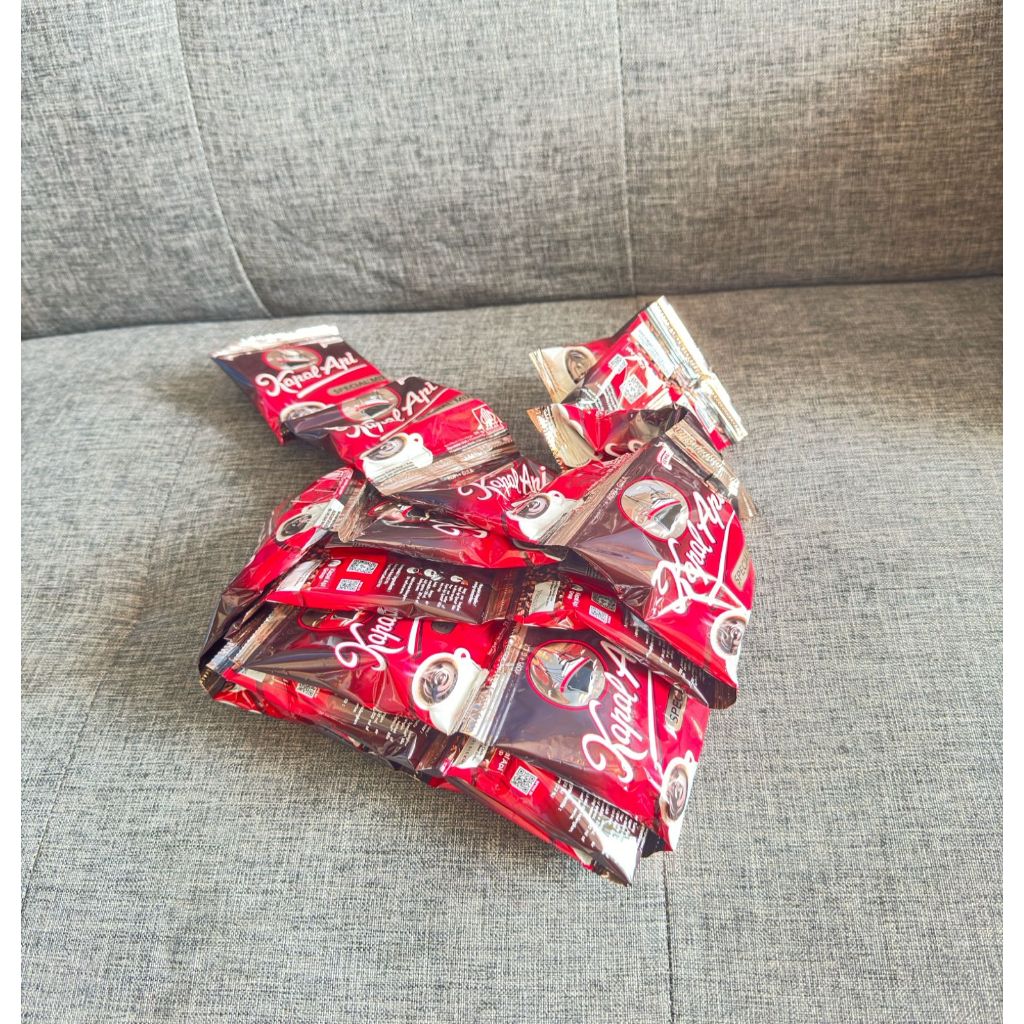 

30 Sachet Kopi Kapal Api Special Mix 23Gram Coffee Instant 3 Renteng Terlaris Termurah