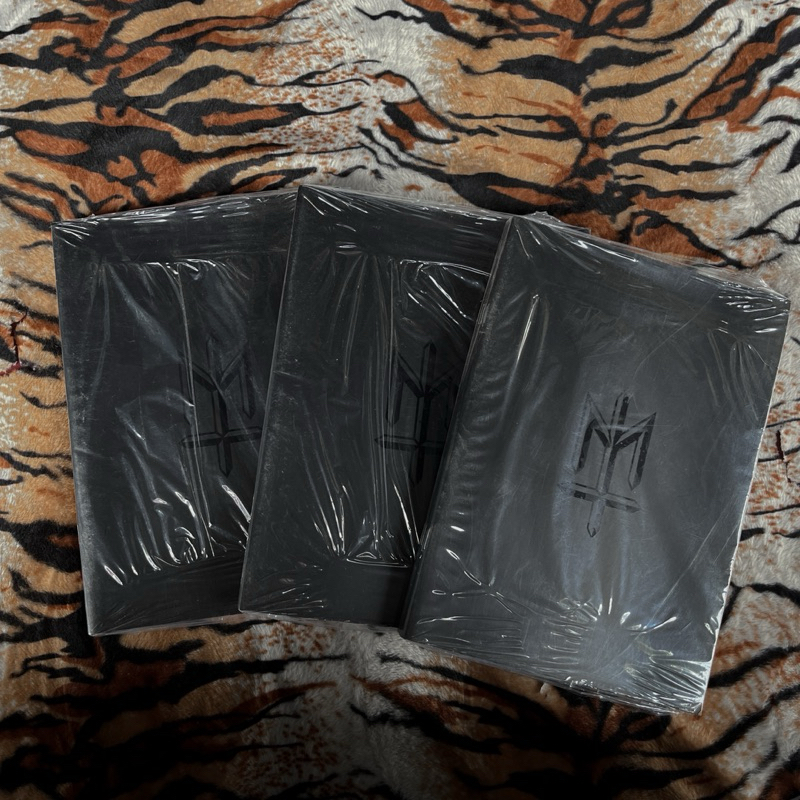 

Maternal Disaster - Buku tulis | Mooks