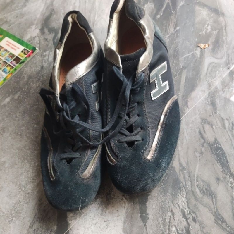 sepatu hogan bekas pakai zise 42 insole 27