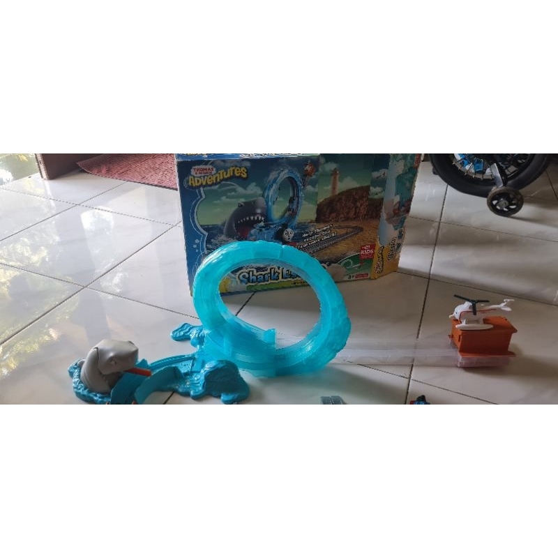 Thomas and Friends Shark Escape