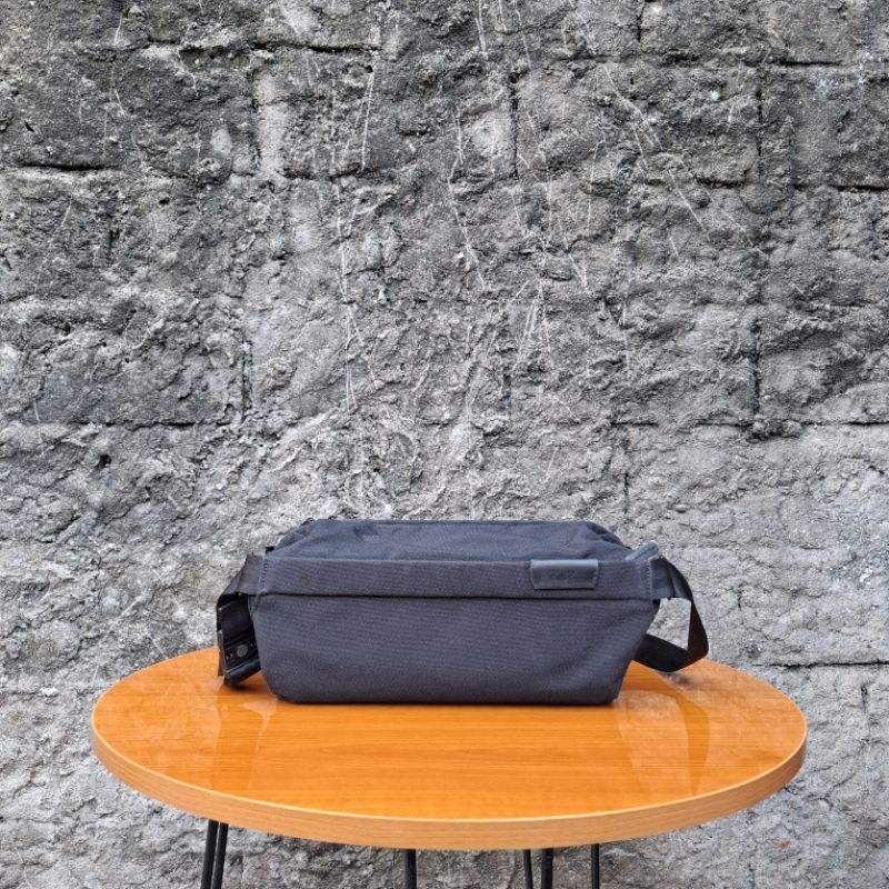 Bellroy Sling Melbourne Black