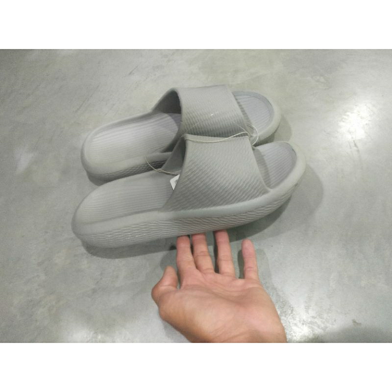 T SANDAL SELOP PRIA ZANDILAC