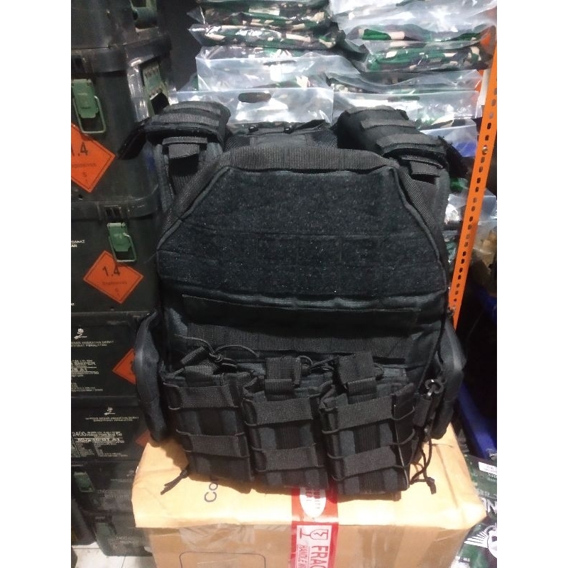 YU7 Body Vest / Rompi Tactical Cream Model Mamba Durhaim Quick Release