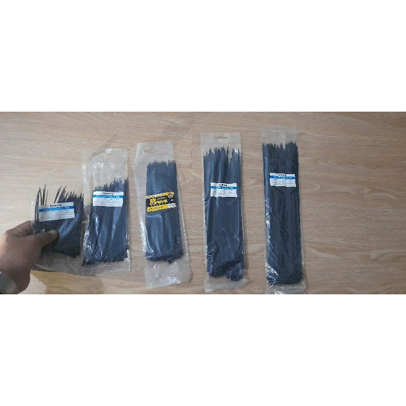 

Kabel Ties Hitam 10cm/15cm25cm(2.5mm)/25cm/30cm/40cm (3.6mm)extra kuat