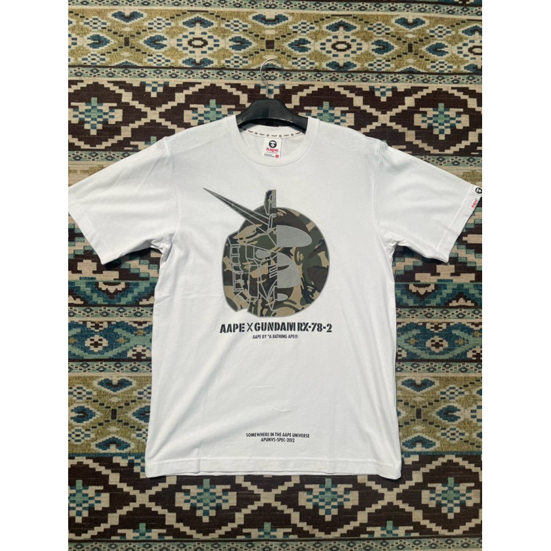 KAOS AAPE X GUNDAM  BEKAS / SECOND SIZE M AUTENTIC/ORIGINAL 100%