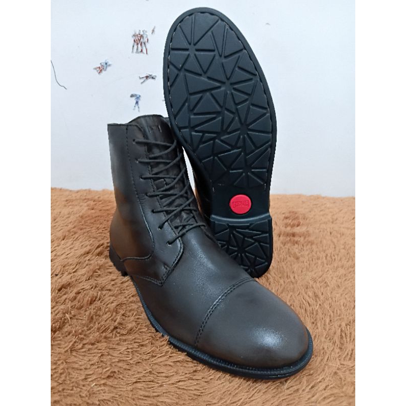 Sepatu Camper boots hight coklat tua