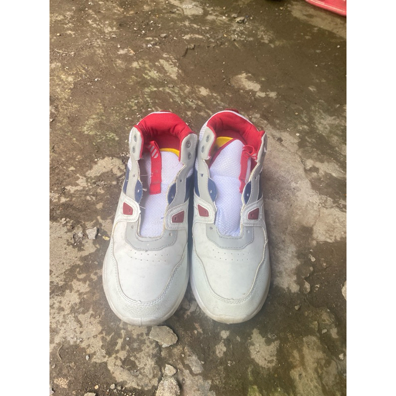 aerostreet second sepatu 44  28,6cm