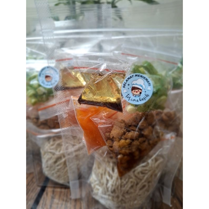 

Bakmi ayam frozen HALAL