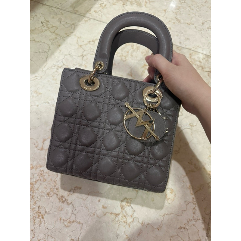 IWEARMYRA Medium Glace Gray Bag