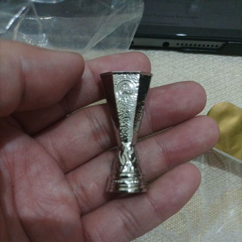 Miniatur action figure Trophy Piala Champions Liga Eropa Soccerwe
