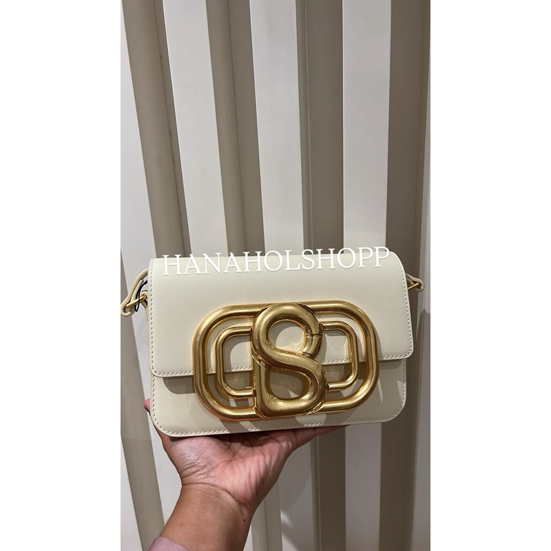 BRIANA LEATHER BAG BUTTONSCARVES