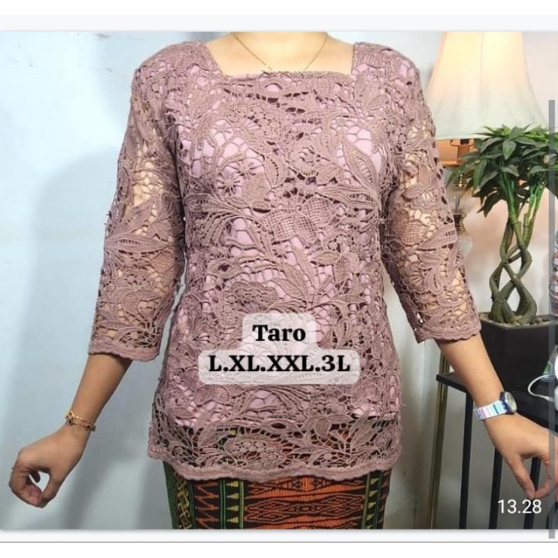 Blus brokat bangkokLapis katunL = LD 100cmXL = LD 106cmXXL = LD 110cm3L = LD 120cm jumbo