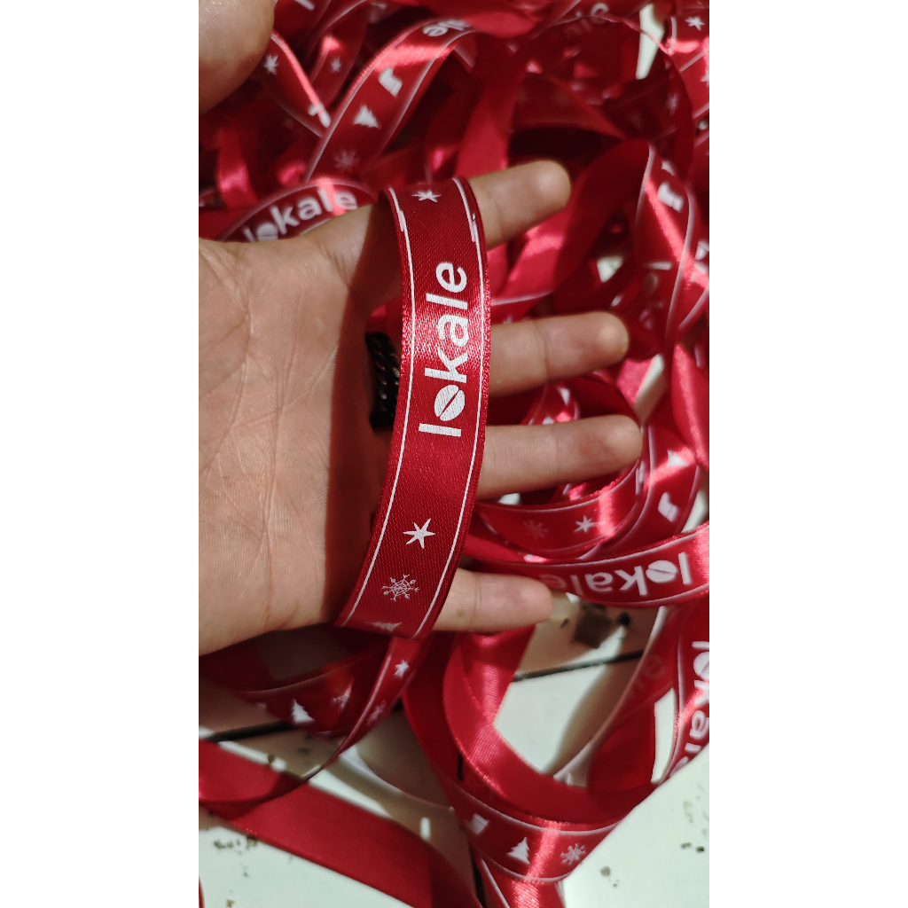 

Pita Satin Cantik Sablon Murah | Pelengkap Kemasan Hadiah, Box, Hampers, Buket Bunga, dll.